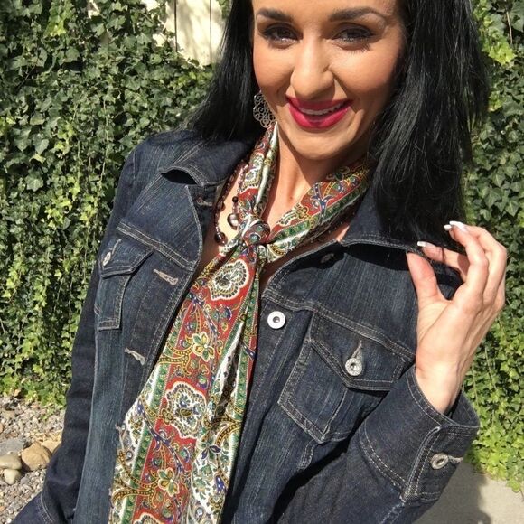 Club 7 Echo 100% silk scarf - Picture 4 of 8